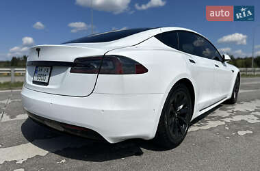 Лифтбек Tesla Model S 2017 в Житомире