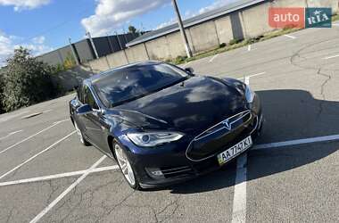 Tesla Model S 2013