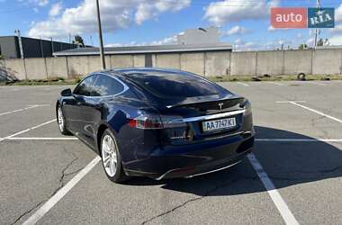 Ліфтбек Tesla Model S 2013 в Києві