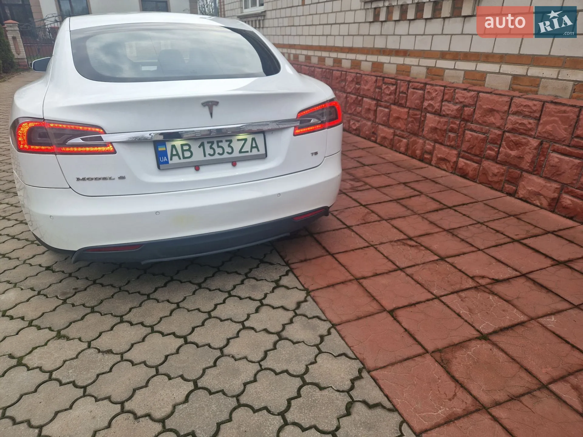 2016 Tesla Model S - мініатюра 5