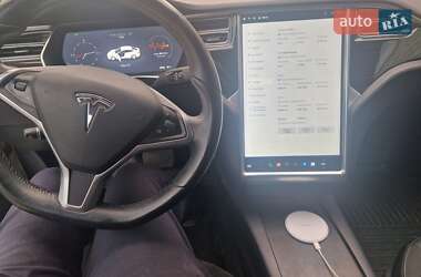 Лифтбек Tesla Model S 2016 в Тульчине