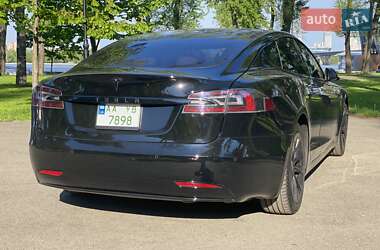 Лифтбек Tesla Model S 2018 в Киеве