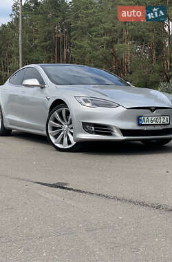 Лифтбек Tesla Model S 2018 в Киеве