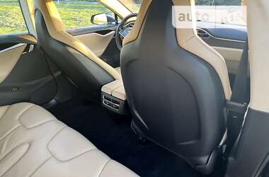 Лифтбек Tesla Model S 2013 в Луцке