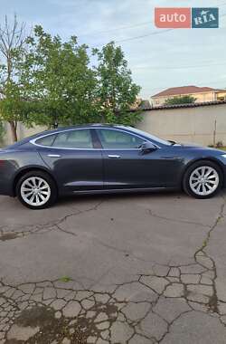 Лифтбек Tesla Model S 2016 в Одессе