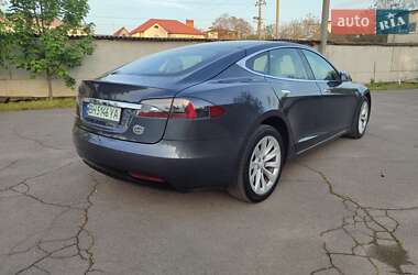 Лифтбек Tesla Model S 2016 в Одессе