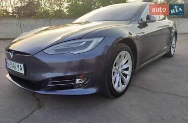 Лифтбек Tesla Model S 2016 в Одессе