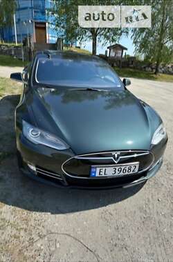 Tesla Model S 2014