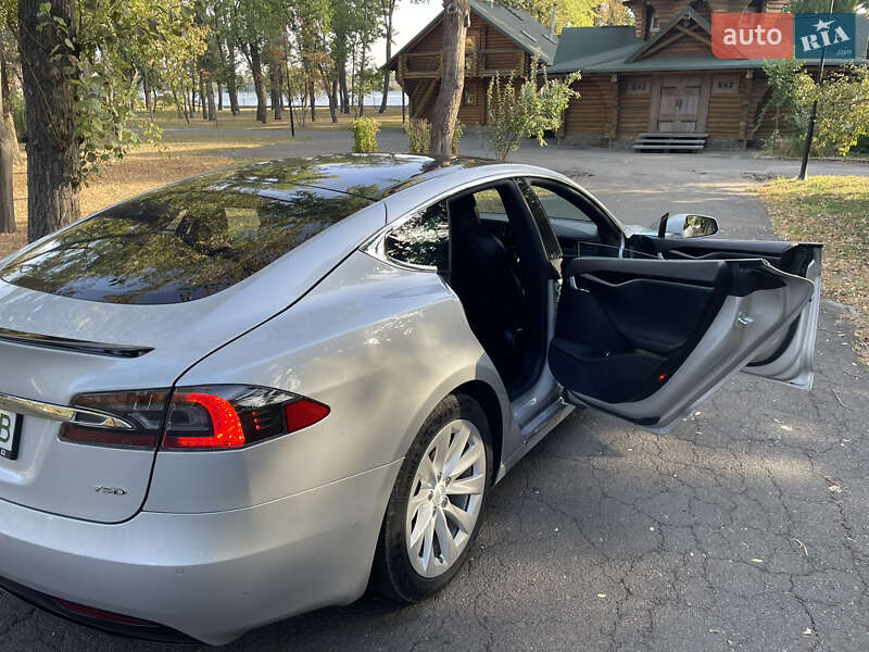 Ліфтбек Tesla Model S 2018 в Василькові