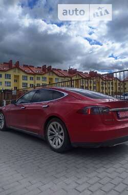 Ліфтбек Tesla Model S 2016 в Львові