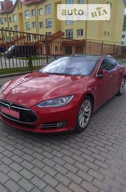 Tesla Model S 2016