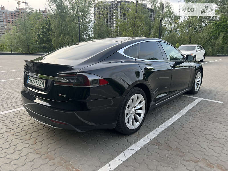 Ліфтбек Tesla Model S 2014 в Києві