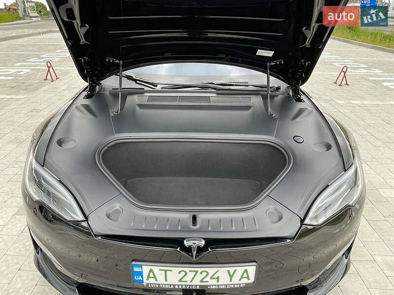 Лифтбек Tesla Model S 2022 в Львове