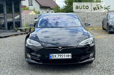 Лифтбек Tesla Model S 2019 в Хмельницком