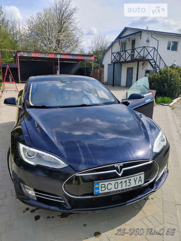 Ліфтбек Tesla Model S 2015 в Чемерівцях фото 21 Ліфтбек Tesla Model S 2015 в Чемерівцях