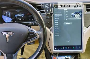 Ліфтбек Tesla Model S 2015 в Чемерівцях