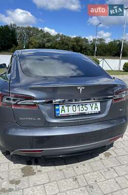 Лифтбек Tesla Model S 2014 в 