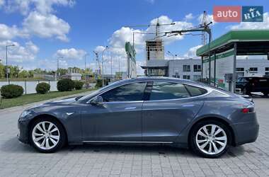Лифтбек Tesla Model S 2014 в 