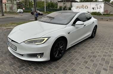Ліфтбек Tesla Model S 2020 в Дніпрі