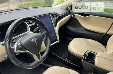 Лифтбек Tesla Model S 2013 в Киеве