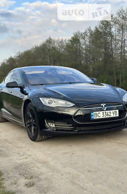 Tesla Model S 2013