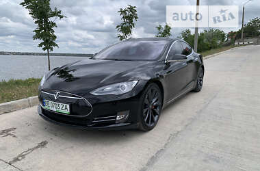 Лифтбек Tesla Model S 2013 в Николаеве