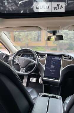 Лифтбек Tesla Model S 2013 в Пирятине