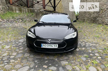 Tesla Model S 2013