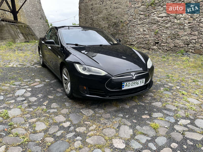 Ліфтбек Tesla Model S 2013 в Краматорську фото 5 Ліфтбек Tesla Model S 2013 в Краматорську