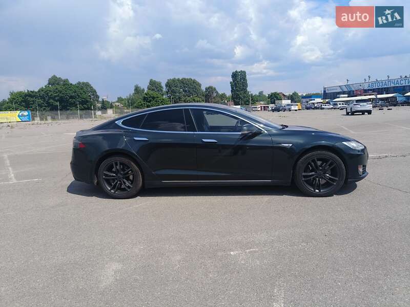 Лифтбек Tesla Model S 2013 в Харькове фото 4 Лифтбек Tesla Model S 2013 в Харькове