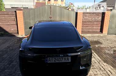 Ліфтбек Tesla Model S 2016 в Борисполі