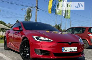 Лифтбек Tesla Model S 2017 в Виннице