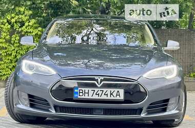 Лифтбек Tesla Model S 2015 в Одессе