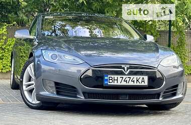 Лифтбек Tesla Model S 2015 в Одессе