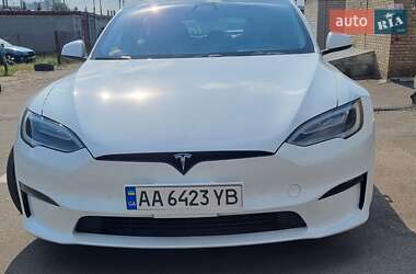 Лифтбек Tesla Model S 2021 в 