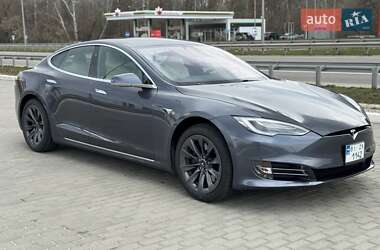 Лифтбек Tesla Model S 2020 в Полтаве