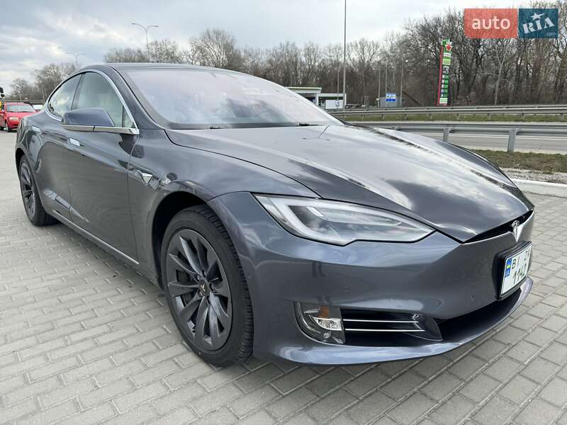 Ліфтбек Tesla Model S 2020 в Полтаві