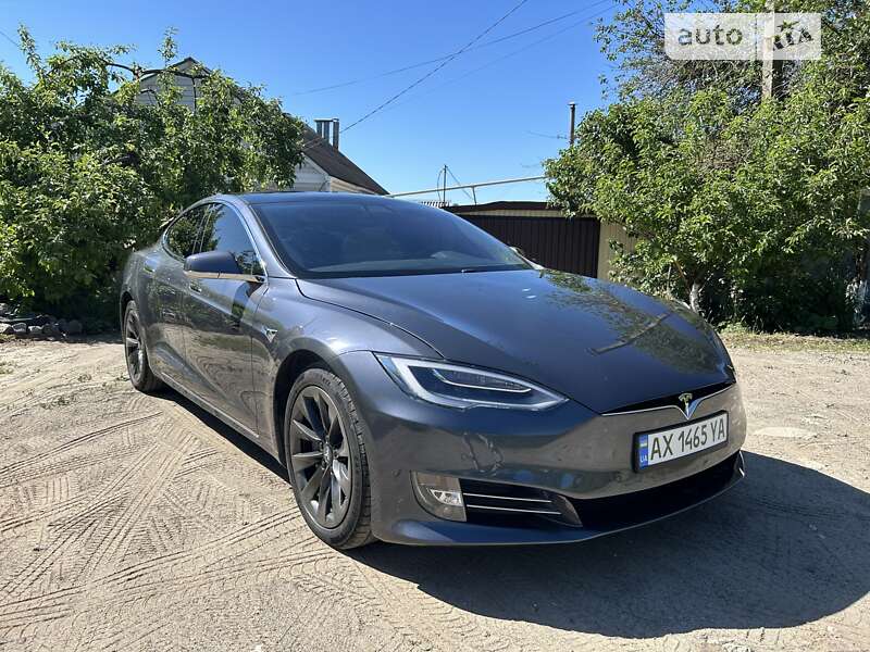 Ліфтбек Tesla Model S 2020 в Полтаві