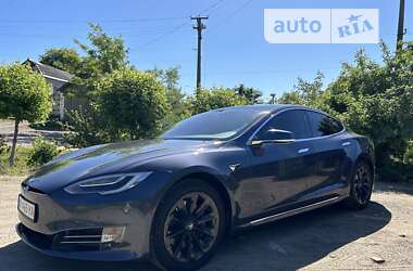 Ліфтбек Tesla Model S 2020 в Полтаві