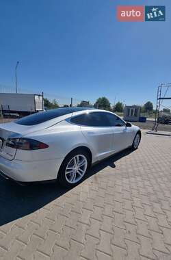 Ліфтбек Tesla Model S 2013 в Нововолинську