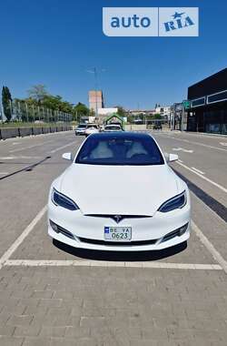 Лифтбек Tesla Model S 2019 в Первомайске