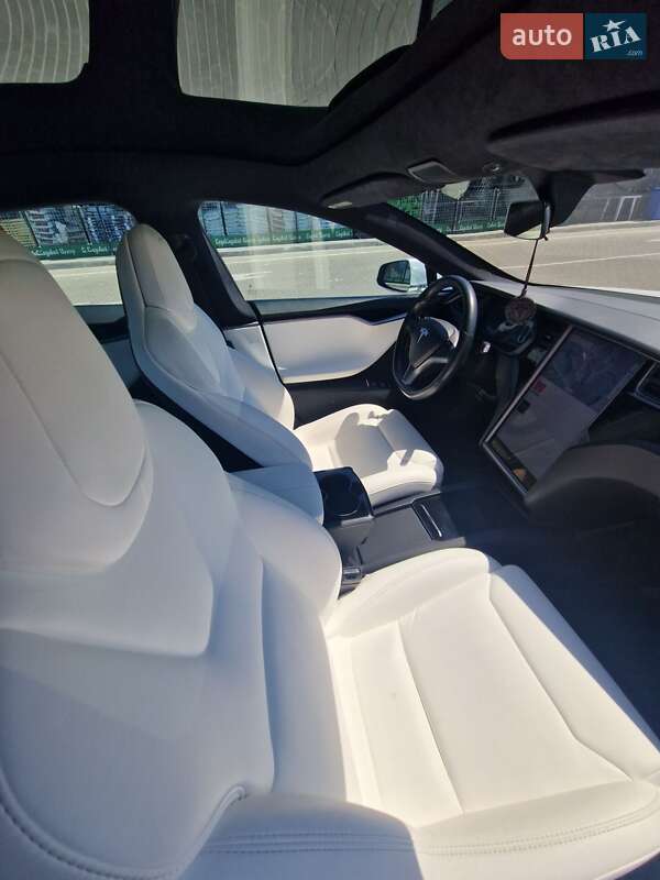 Ліфтбек Tesla Model S 2019 в Первомайську фото 20 Ліфтбек Tesla Model S 2019 в Первомайську