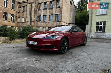 Лифтбек Tesla Model S 2019 в Днепре