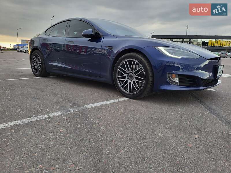 Ліфтбек Tesla Model S 2016 в Києві фото 9 Ліфтбек Tesla Model S 2016 в Києві