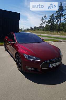 Лифтбек Tesla Model S 2012 в Ирпене