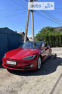 Tesla Model S 2014