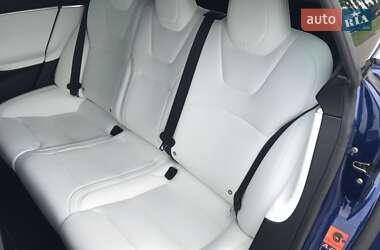 Ліфтбек Tesla Model S 2017 в Києві