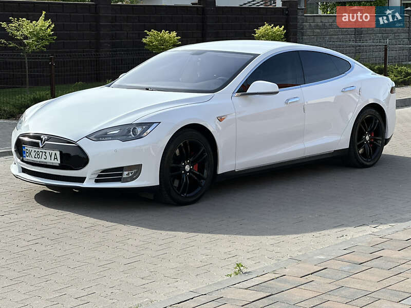 Лифтбек Tesla Model S 2014 в Ровно фото 8 Лифтбек Tesla Model S 2014 в Ровно