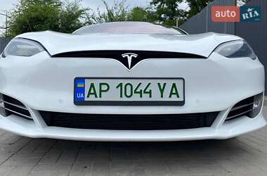 Ліфтбек Tesla Model S 2017 в 