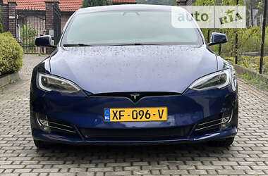 Tesla Model S 2018